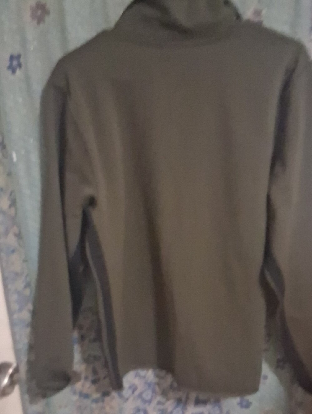 Banana Republic Olive Green Zip-Up Sweater with Dark Trim - Picture 5 of 5